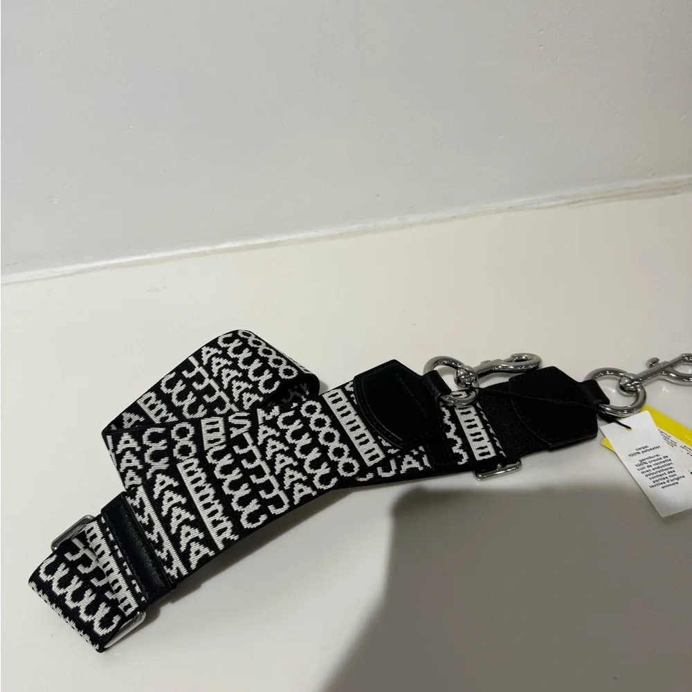 NWT Marc Jacobs crossbody strap - Picture 3 of 4